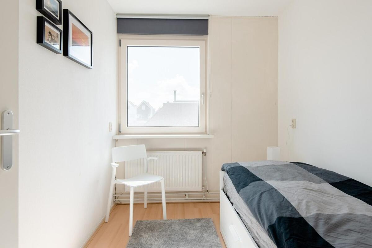Julianadorp Zuhause Am Meer Fuer 6 Personen Mit 4 Schlafzimmern 外观 照片